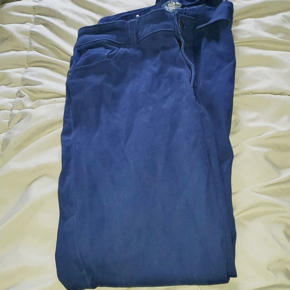 8R Old Navy Rock Star Mid Rise Pants.
